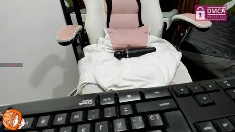 i am tatiana  online show from October 2025 12:41:02 PM