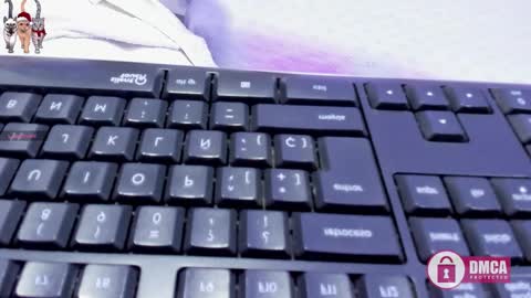 i am tatiana  online show from November 2025 12:16:02 PM