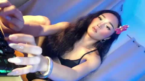 Snapshot of tatiana_wilton chatting on May 2026 01:18:02 PM ANDREA online show from May 2026 01:18:02 PM