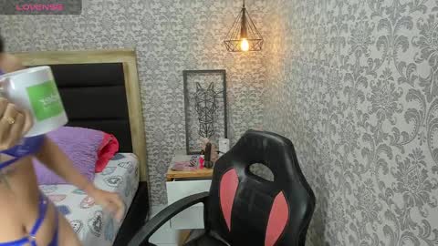 Snapshot of tatigold2 chatting on January 2025 12:31:01 PM T A T I online show from January 2025 12:31:01 PM