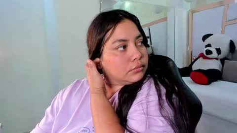 tatikanyx online show from May 2026 12:12:02 PM