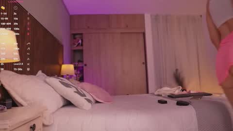 Tatiana      independent girl  online show from February 2026 11:32:01 AM