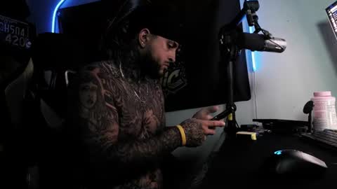 Snapshot of tatted_daddy69 chatting on June 2026 04:13:01 AM tatted_daddy69 online show from June 2026 04:13:01 AM