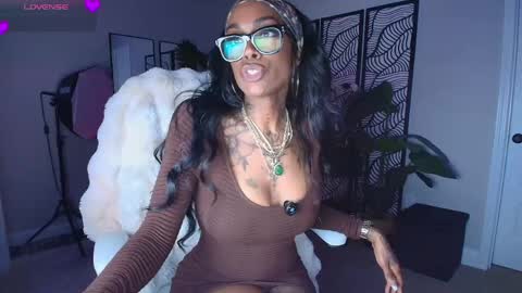 Tatted Queen online show from May 2026 03:13:01 AM