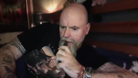 Tattooeddilf 01 online show from December 2025 01:23:02 AM