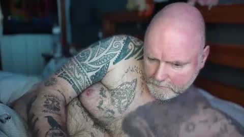 Tattooeddilf 01 online show from February 2026 05:00:02 PM