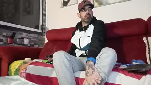 Tatuado20cm online show from February 2026 03:03:02 AM