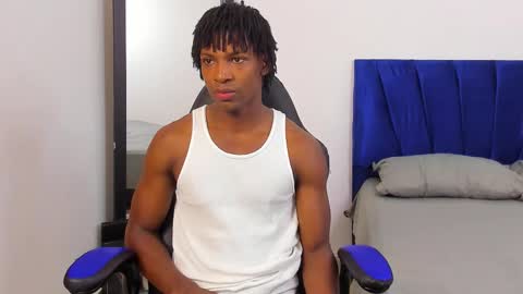 tau_montes online show from September 2025 12:28:02 PM