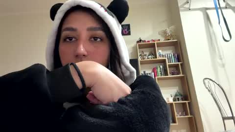 Snapshot of tawnyamartinek chatting on May 2026 07:15:02 AM Riza online show from May 2026 07:15:02 AM