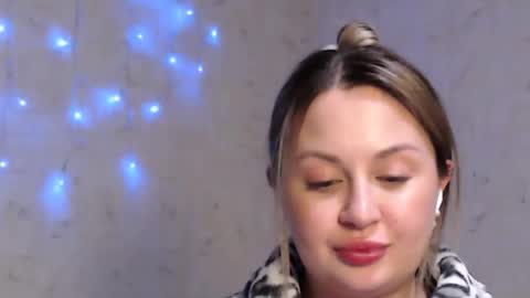 Taya online show from April 2026 09:15:01 PM