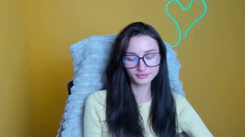 Taya online show from December 2025 12:58:02 PM