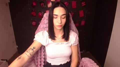 Tayla online show from October 2025 06:24:02 AM