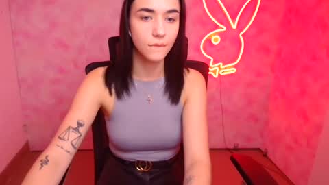 Tayla online show from October 2025 06:23:02 AM