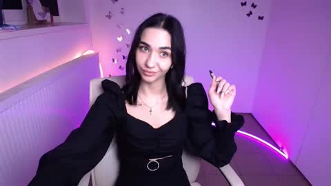 Tayla online show from October 2025 07:23:01 AM