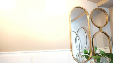 Teylor  Kim online show from September 2025 12:16:01 PM