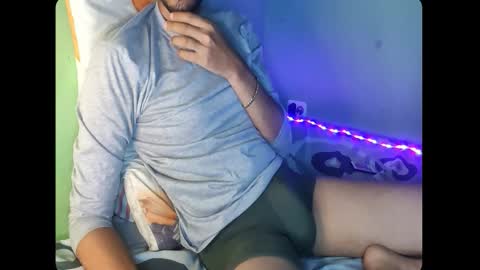 Snapshot of taylor_blaze94 chatting on January 2026 01:31:02 AM Taylor online show from January 2026 01:31:02 AM