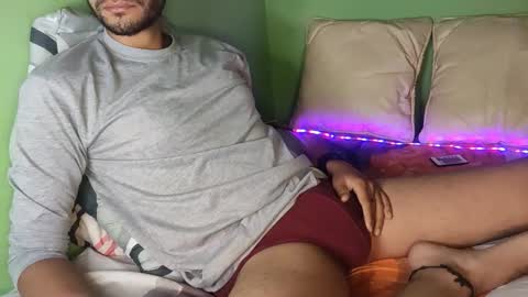 Snapshot of taylor_blaze94 chatting on February 2026 01:42:02 AM Taylor online show from February 2026 01:42:02 AM