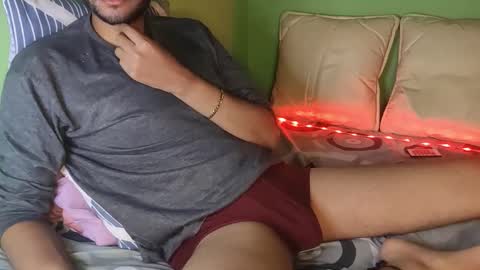 Snapshot of taylor_blaze94 chatting on February 2026 01:44:02 AM Taylor online show from February 2026 01:44:02 AM