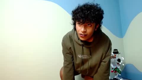 taylor online show from December 2024 08:53:01 PM