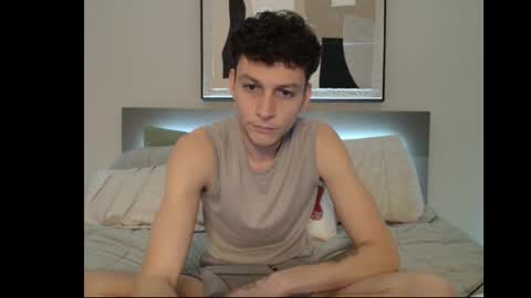 taylorcamz online show from November 2025 01:15:01 AM