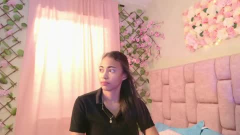 taylorcollinss online show from June 2026 01:13:01 PM