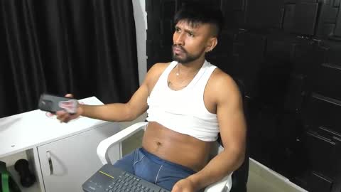 taylormaccurdy_ online show from September 2025 03:01:02 PM