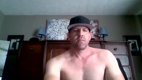 Snapshot of taylors2822 chatting on March 2026 05:52:01 PM taylors2822 online show from March 2026 05:52:01 PM