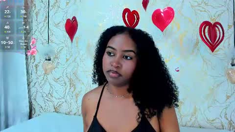 Snapshot of tayra_castle chatting on June 2026 08:52:02 PM Tayra online show from June 2026 08:52:02 PM