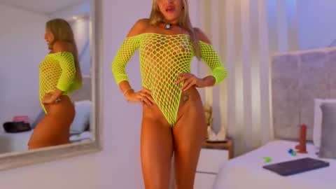 Snapshot of tayra_pradit chatting on March 2026 07:53:01 PM tayra online show from March 2026 07:53:01 PM