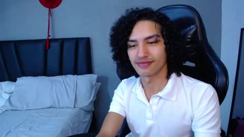 Tayron online show from January 2026 09:57:01 PM