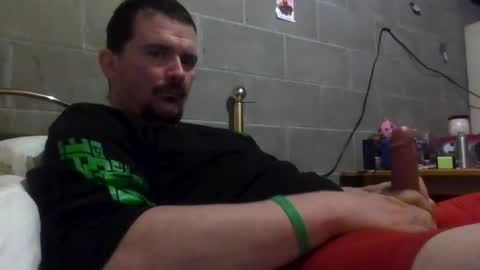 Snapshot of tbaxter95187 chatting on April 2026 06:31:02 AM tbaxter95187 online show from April 2026 06:31:02 AM