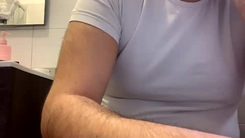 Tbest1986 online show from February 2025 09:08:02 AM