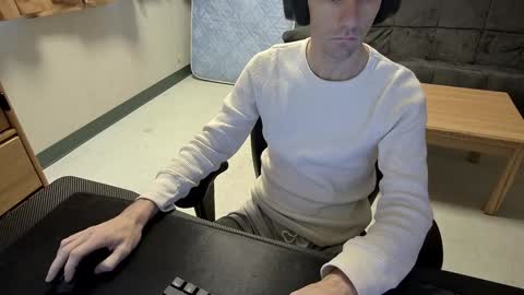 Snapshot of tbone_93 chatting on December 2024 11:10:02 PM Tbone online show from December 2024 11:10:02 PM