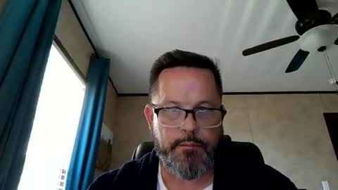 tdhawk87 online show from December 2025 08:37:02 PM