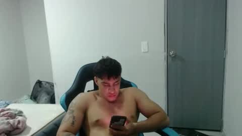 Snapshot of team23hot0 chatting on October 2025 12:14:01 AM team23hot0 online show from October 2025 12:14:01 AM