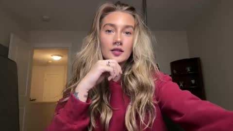 Katy online show from November 2025 01:38:01 AM