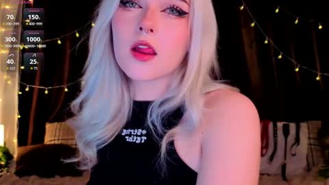 Snapshot of teapartyalice chatting on May 2026 03:44:01 AM Alice online show from May 2026 03:44:01 AM