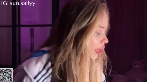 Snapshot of teasekiss chatting on July 2026 12:05:01 AM Sally and Sandy online show from July 2026 12:05:01 AM