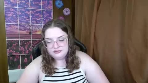 Snapshot of teasing_dora chatting on June 2026 06:20:01 PM Teasing Dora online show from June 2026 06:20:01 PM