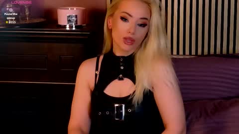 teasingjulianna online show from October 2025 04:24:02 PM