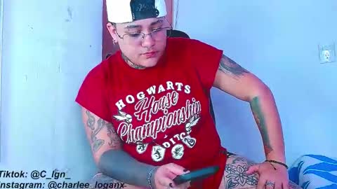 Charlee He online show from January 2025 01:30:01 AM