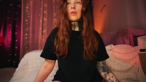 Mary     X TechnoElfff  INST    fansly kissmary online show from November 2025 03:01:02 PM