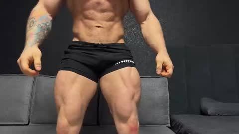 Andy Psy online show from November 2025 06:10:01 PM