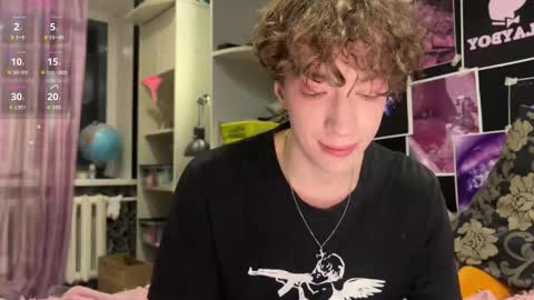 Alice     online show from March 2026 09:30:01 PM