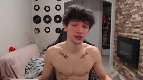 Teddy online show from November 2025 01:16:01 AM