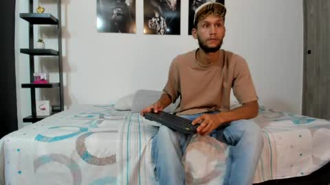 Tedy online show from April 2026 07:00:01 PM