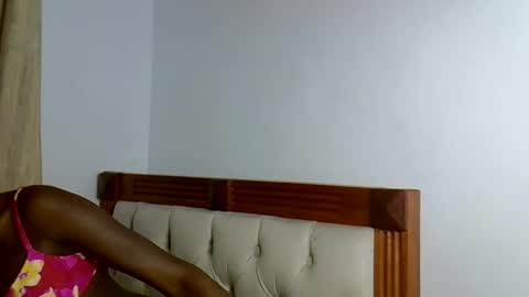 Nicole online show from February 2026 01:19:01 PM