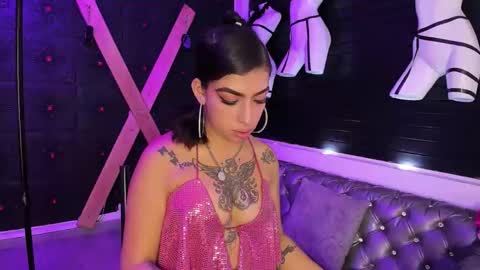 Tayloor online show from October 2025 03:20:01 AM