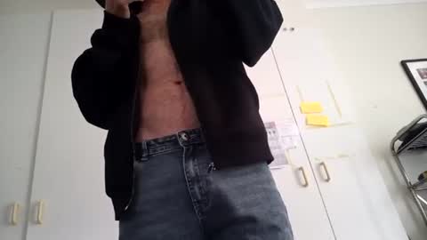 Teezy online show from July 2026 10:23:01 AM