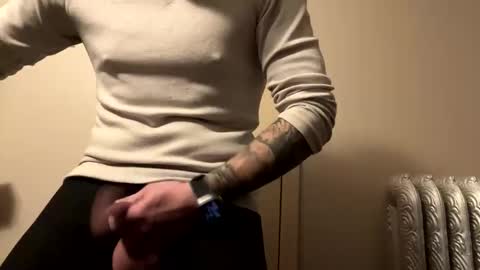 Twizzler online show from December 2024 08:53:01 PM